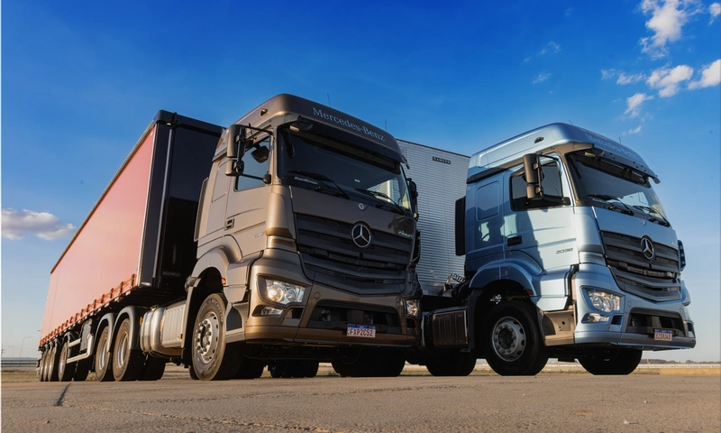 Mercedes-Benz Axor Heavy-Duty Truck