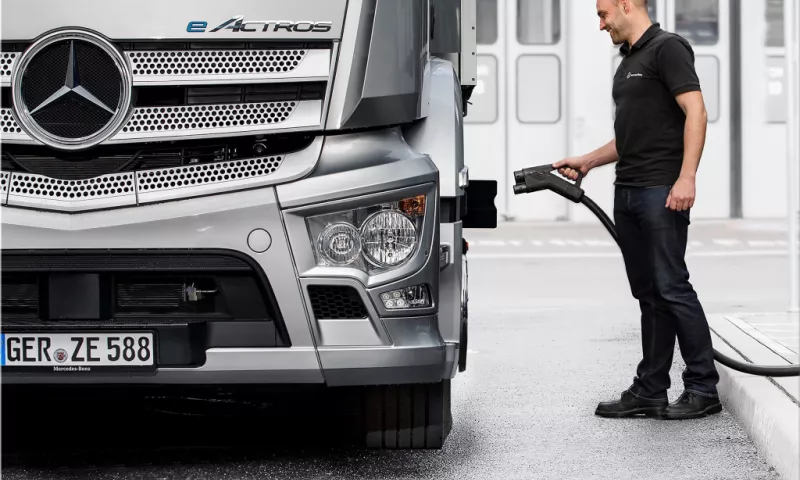 Mercedes-Benz Trucks & Alpitronic