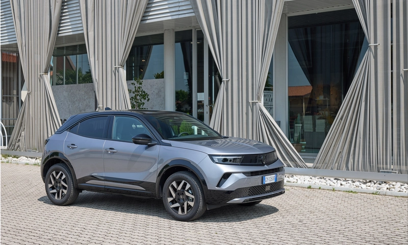 Opel Mokka 2025 review: 403 km range, faster tech, smart pricing