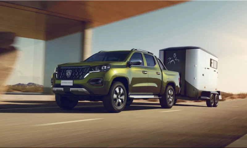 2025 Peugeot Landtrek