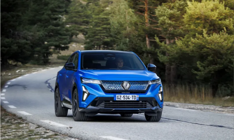 Renault Rafale E-Tech 4x4 300 HP