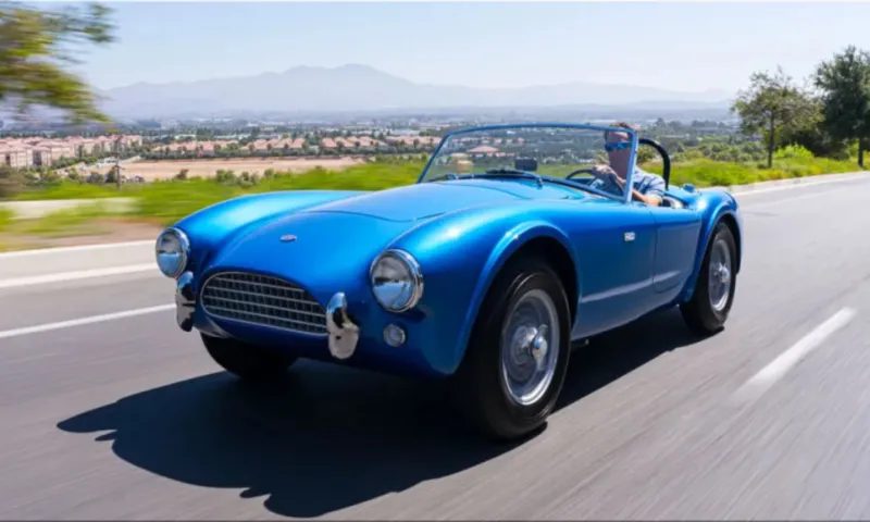 The Shelby Cobra CSX2000 Tribute Series Roadster: A Legacy on Wheels