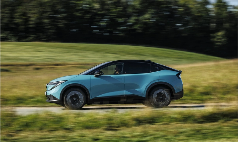 Third-Gen Nissan LEAF Production Focus: Efficiency, Quality, Cost Control