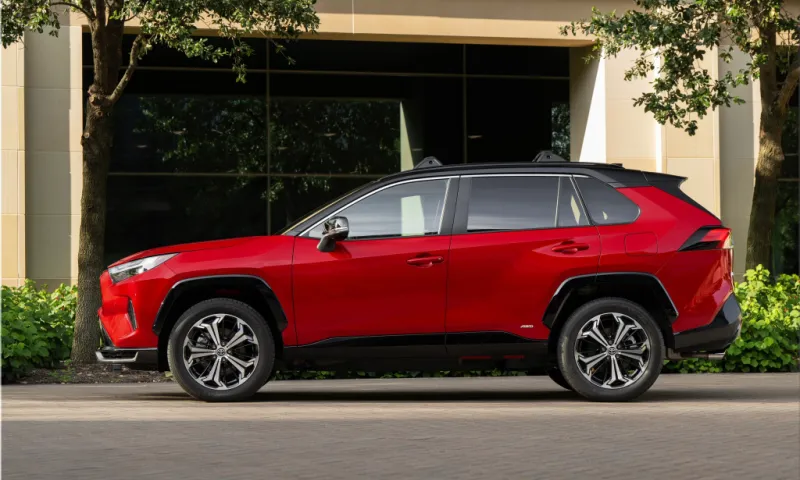 Why the 2025 Toyota RAV4 Plug-in Hybrid Dominates the Hybrid SUV Market