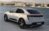 2025 Porsche Macan Turbo