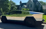 Chrome Tesla Cybertruck