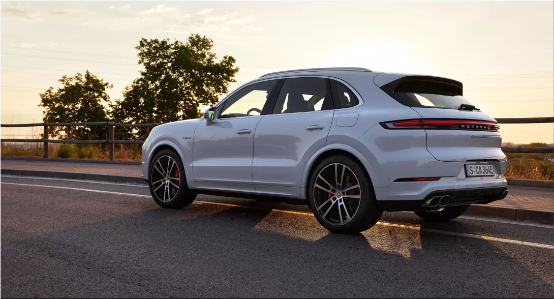 2024 Porsche Cayenne Turbo E-Hybrid Coupe with GT Package