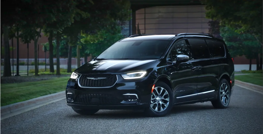 2025 Chrysler Pacifica Hybrid