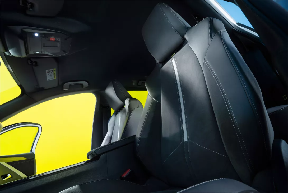 AGR ergonomic seats for the new Opel Astra, Crossland, and Grandland