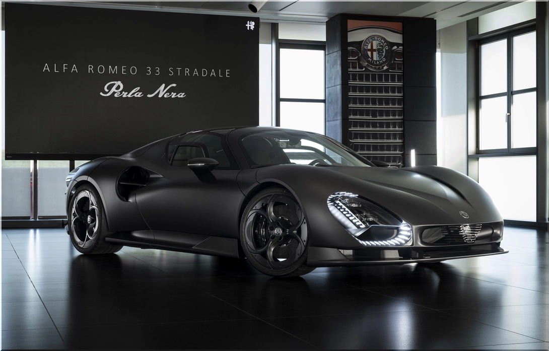 Alfa Romeo 33 Stradale Perla Nera