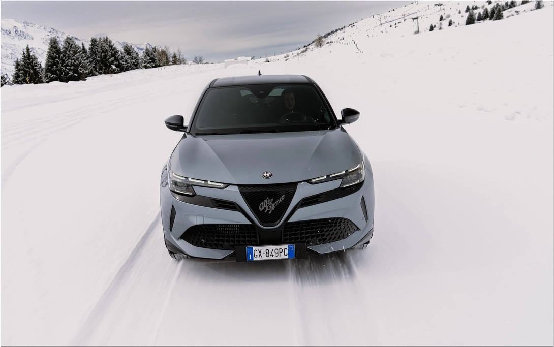 Alfa Romeo Junior 2026: Pricing, Powertrains, and Key Updates