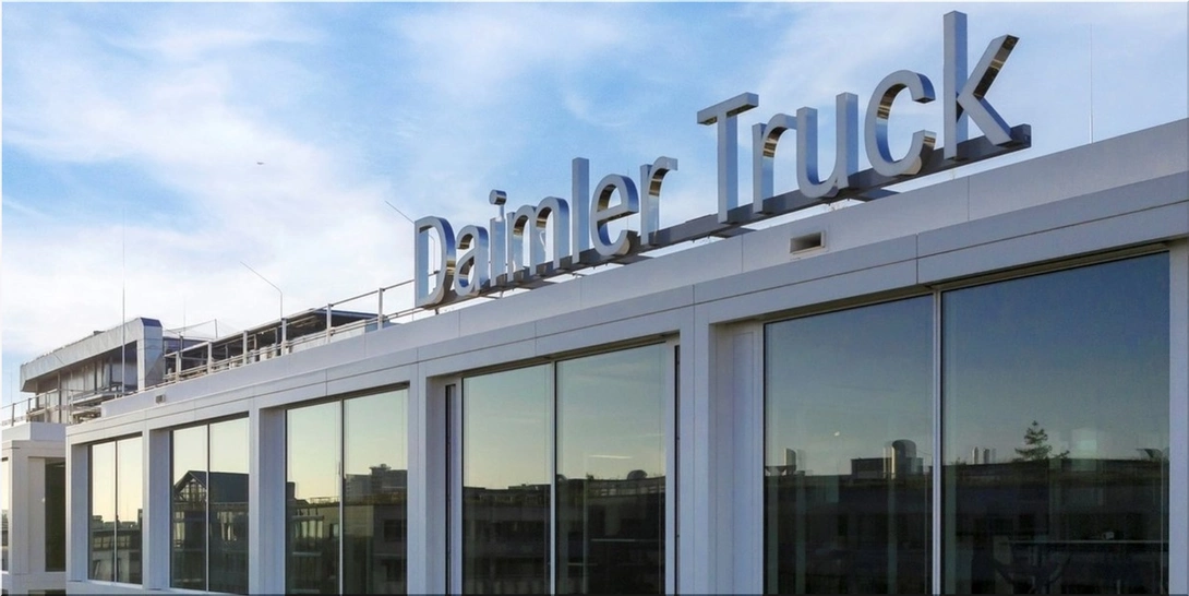 Electric Truck Demand Rises as Daimler Faces Q2 Sales Drop