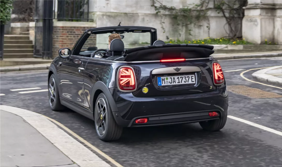 MINI Cooper SE Convertible