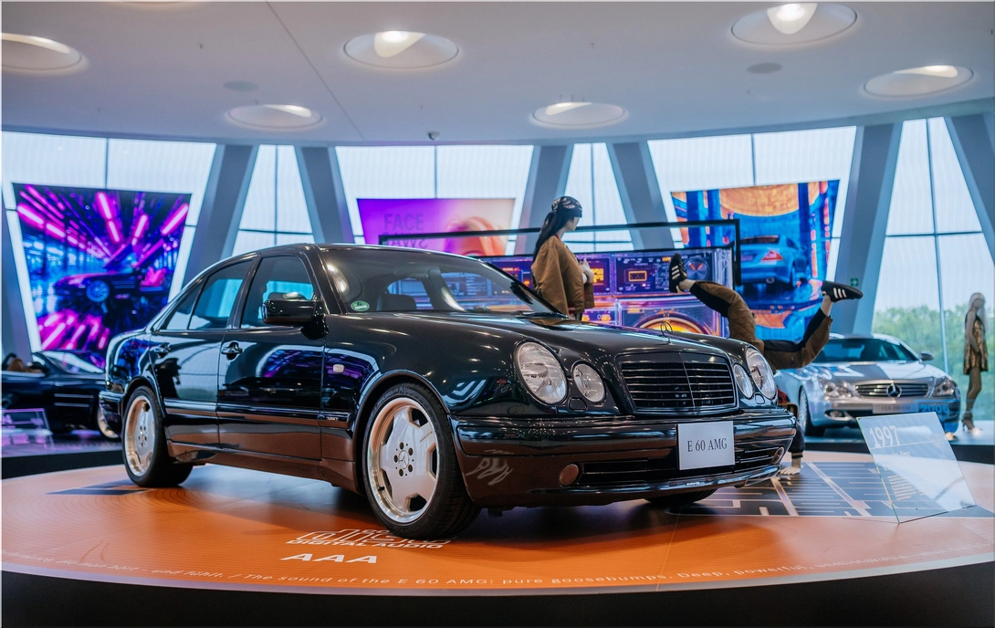 Mercedes-Benz E 60 AMG: The 1990s Super Sedan Reborn