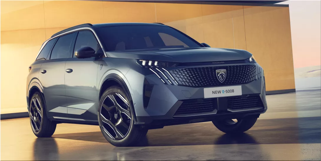 Peugeot e-5008