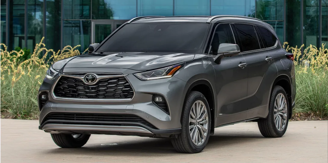 Toyota Highlander Celebrates 25 Years with Exclusive Limited 25th Edition Hybrid Model