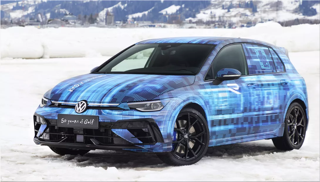  Volkswagen Golf R Set to Shine at Ice Race Premiere